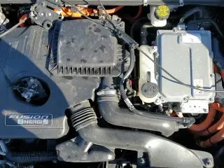 ✅ 2017 Ford Fusion Titanium • VIN: 3FA6P0SU5HR253967 • Лот: 92888545. Опубликован ранее на Copart с пробегом 120 316 миль. Бесплатный доступ к архиву аукционных продаж из США и подробный отчёт об истории автомобиля на DreamBid. Изображение 14.