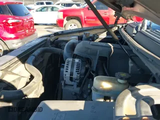 ✅ 2007 GMC Yukon SLE • VIN: 1GKFC13J77R240247 • Lot: 43642049. Wystawiony na IAAI z przebiegiem 220 267 mil. Bezpłatny archiwum sprzedaży aukcyjnych z USA i szczegółowy raport historii pojazdu na DreamBid. Zdjęcie 20.