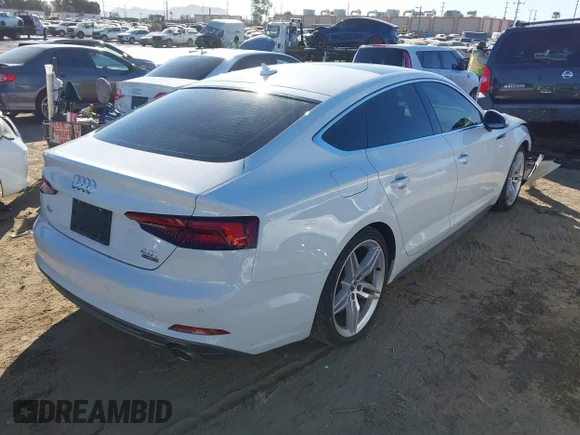 ✅ 2018 Audi A5 Sportback Premium Plus • VIN: WAUENCF50JA039773 • Lot: 44204181. Wystawiony na IAAI z przebiegiem 51 420 mil. Bezpłatny archiwum sprzedaży aukcyjnych z USA i szczegółowy raport historii pojazdu na DreamBid. Zdjęcie 4.