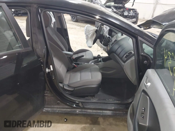 ✅ 2017 Kia Forte LX • VIN: 3KPFK4A72HE079780 • Lot: 44700634. Wystawiony na IAAI z przebiegiem 96 934 mil. Bezpłatny archiwum sprzedaży aukcyjnych z USA i szczegółowy raport historii pojazdu na DreamBid. Zdjęcie 5.