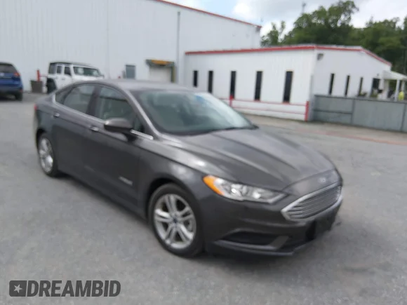 ✅ 2018 Ford Fusion S • VIN: 3FA6P0UU0JR122917 • Lot: 45481540. Wystawiony na IAAI z przebiegiem 13 537 mil. Bezpłatny archiwum sprzedaży aukcyjnych z USA i szczegółowy raport historii pojazdu na DreamBid. Zdjęcie 1.