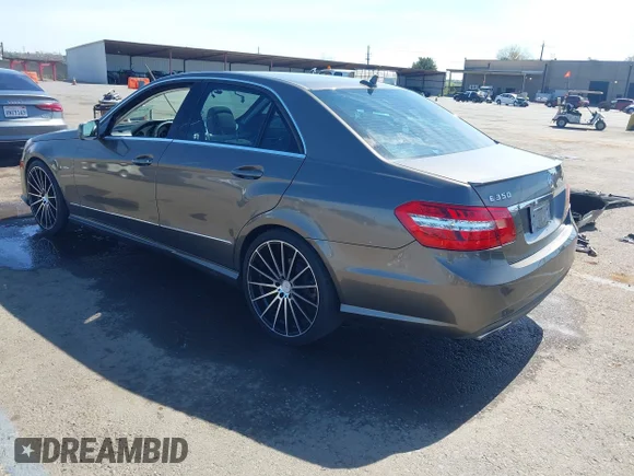 ✅ 2012 Mercedes-Benz E 350 Sport • VIN: WDDHF5KBXCA645031 • Лот: 44634756. Опубліковано раніше на IAAI з пробігом 148 575 миль. Безкоштовний доступ до архіву аукціонних продажів зі США та докладний звіт про історію автомобіля на DreamBid. Зображення 3.
