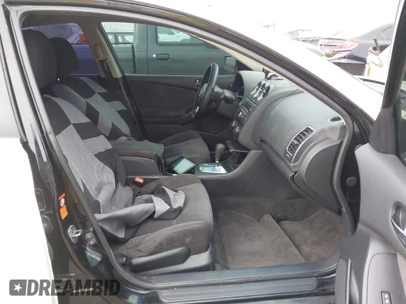 ✅ 2008 Nissan Altima SL • VIN: 1N4AL21E98N468055 • Lot: 44287855. Wystawiony na IAAI z przebiegiem 247 995 mil. Bezpłatny archiwum sprzedaży aukcyjnych z USA i szczegółowy raport historii pojazdu na DreamBid. Zdjęcie 5.