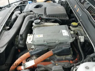 ✅ 2016 Ford Fusion S Hybrid • VIN: 3FA6P0UU8GR292712 • Lot: 42608435. Listed on IAAI with 184,719 mi. Free auction sales archive from the USA and detailed vehicle history report at DreamBid. Image 12.