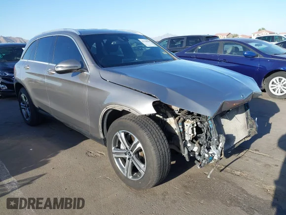 ✅ 2019 Mercedes-Benz GLC 300 • VIN: WDC0G4KB9KV136919 • Лот: 45138038. Опубліковано раніше на IAAI з пробігом 94 886 миль. Безкоштовний доступ до архіву аукціонних продажів зі США та докладний звіт про історію автомобіля на DreamBid. Зображення 1.