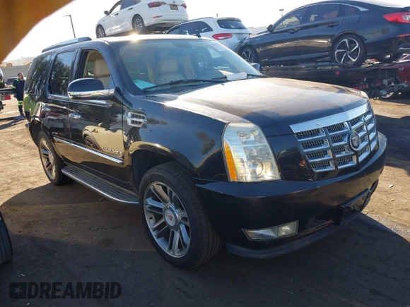 ✅ 2007 Cadillac Escalade • VIN: 1GYEC63887R320555 • Лот: 43448258. Опубликован ранее на IAAI с пробегом 86 123 миль. Бесплатный доступ к архиву аукционных продаж из США и подробный отчёт об истории автомобиля на DreamBid. Изображение 1.
