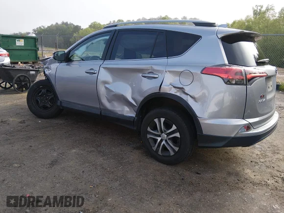 ✅ 2018 Toyota RAV4 LE • VIN: 2T3ZFREV1JW518422 • Лот: 44829752. Опубліковано раніше на IAAI з пробігом 33 581 миль. Безкоштовний доступ до архіву аукціонних продажів зі США та докладний звіт про історію автомобіля на DreamBid. Зображення 3.