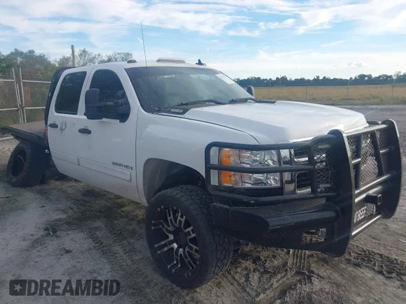 ✅ 2008 Chevrolet Silverado 3500HD SRW LTZ • VIN: 1GCHK33618F214731 • Lot: 43797474. Listed on IAAI with 377,723 mi. Free auction sales archive from the USA and detailed vehicle history report at DreamBid. Image 1.