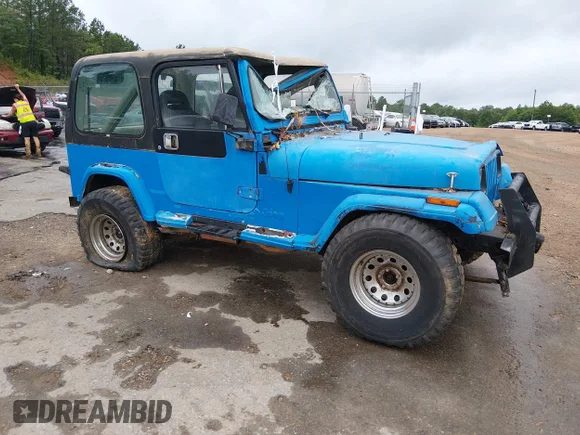 ✅ 1990 Jeep Wrangler • VIN: 2J4FY39T9LJ547935 • Лот: 45164279. Опубликован ранее на IAAI с пробегом 113 641 миль. Бесплатный доступ к архиву аукционных продаж из США и подробный отчёт об истории автомобиля на DreamBid. Изображение 1.