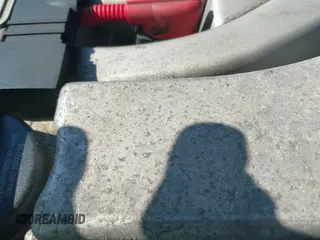 ✅ 2008 Volkswagen R32 • VIN: WVWKC71K88W048072 • Лот: 42187517. Опубликован ранее на IAAI с пробегом 162 845 миль. Бесплатный доступ к архиву аукционных продаж из США и подробный отчёт об истории автомобиля на DreamBid. Изображение 19.