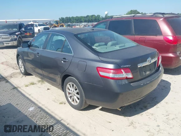 ✅ 2011 Toyota Camry XLE • VIN: 4T1BK3EK7BU121811 • Lot: 45155371. Wystawiony na IAAI z przebiegiem 219 083 mil. Bezpłatny archiwum sprzedaży aukcyjnych z USA i szczegółowy raport historii pojazdu na DreamBid. Zdjęcie 3.