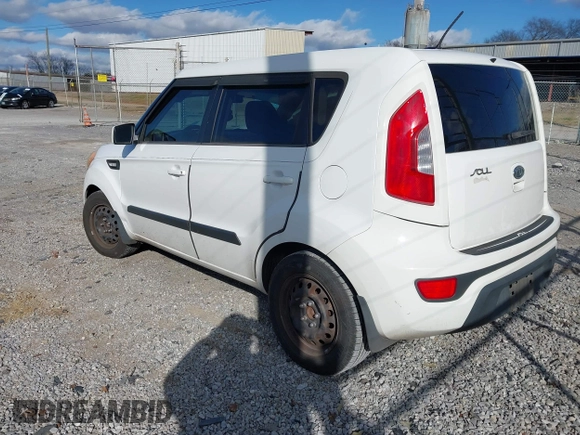 ✅ 2012 Kia Soul • VIN: KNDJT2A53C7446429 • Lot: 44172946. Wystawiony na IAAI z przebiegiem 174 333 mil. Bezpłatny archiwum sprzedaży aukcyjnych z USA i szczegółowy raport historii pojazdu na DreamBid. Zdjęcie 3.
