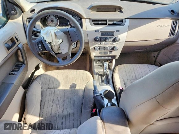 ✅ 2010 Ford Focus SE • VIN: 1FAHP3FN1AW248636 • Lot: 47982316. Wystawiony na Copart z przebiegiem Nie podano. Bezpłatny archiwum sprzedaży aukcyjnych z USA i szczegółowy raport historii pojazdu na DreamBid. Zdjęcie 8.