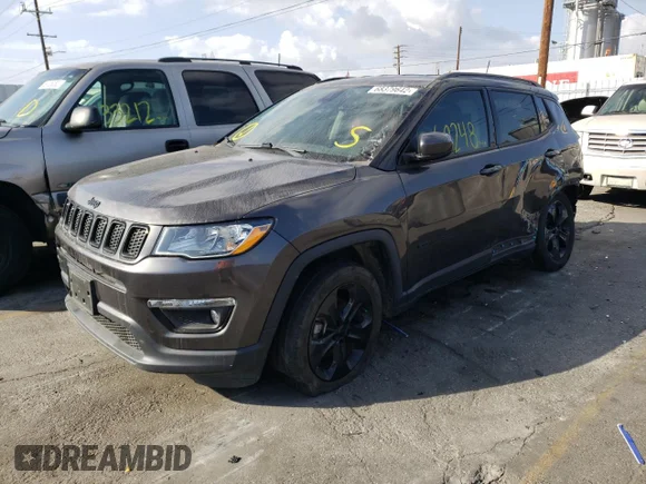 ✅ 2019 Jeep Compass Latitude • VIN: 3C4NJCBB9KT692252 • Лот: 68379642. Опубликован ранее на Copart с пробегом 60 248 миль. Бесплатный доступ к архиву аукционных продаж из США и подробный отчёт об истории автомобиля на DreamBid. Изображение 1.