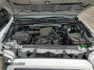 ✅ 2018 Toyota Tacoma SR • VIN: 5TFSX5EN9JX062897 • Lot: 70938605. Wystawiony na Copart z przebiegiem 73 189 mil. Bezpłatny archiwum sprzedaży aukcyjnych z USA i szczegółowy raport historii pojazdu na DreamBid. Zdjęcie 13.