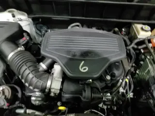 ✅ 2017 GMC Acadia SLT • VIN: 1GKKNMLS0HZ221611 • Lot: 92407025. Wystawiony na Copart z przebiegiem 91 372 mil. Bezpłatny archiwum sprzedaży aukcyjnych z USA i szczegółowy raport historii pojazdu na DreamBid. Zdjęcie 16.