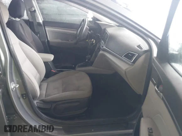 ✅ 2017 Hyundai Elantra SE • VIN: KMHD84LF1HU228848 • Lot: 45387964. Wystawiony na IAAI z przebiegiem 160 502 mil. Bezpłatny archiwum sprzedaży aukcyjnych z USA i szczegółowy raport historii pojazdu na DreamBid. Zdjęcie 5.
