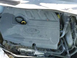 2018 Ford Escape SE z VIN 1FMCU9GD7JUC68368, wystawiony jako IAAI lot #43336557 z przebiegiem 104 766 mil mil oraz . Historia ofert i sprzedaży dostępna na DreamBid. Obrazek 19.