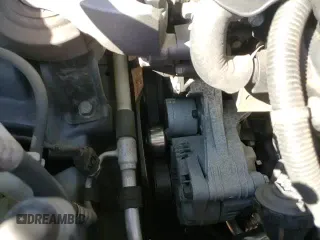 2017 Hyundai Santa Fe 2.4L с VIN 5XYZU3LB4HG388205, выставлен на аукционе Copart как лот 82442035 с пробегом 95 638 миль миль и Списание • Salvage title. История ставок и продаж доступна на DreamBid. Изображение 14.