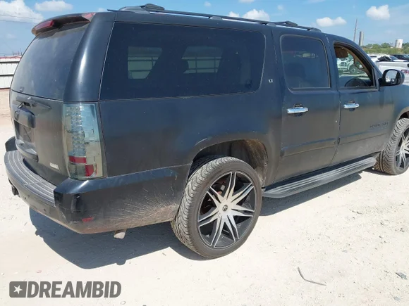 ✅ 2008 Chevrolet Suburban 3LT • VIN: 1GNFC16098J218885 • Лот: 42723274. Опубліковано раніше на IAAI з пробігом 270 058 миль. Безкоштовний доступ до архіву аукціонних продажів зі США та докладний звіт про історію автомобіля на DreamBid. Зображення 4.