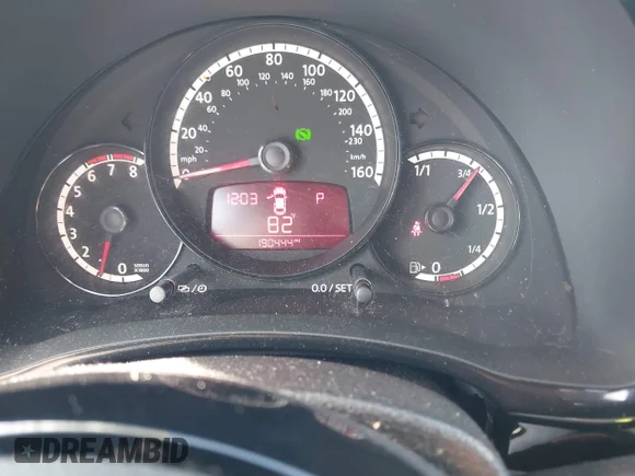 ✅ 2013 Volkswagen Beetle 2.5L • VIN: 3VWFP7AT9DM626640 • Lot: 43716598. Listed on IAAI with 190,444 mi. Free auction sales archive from the USA and detailed vehicle history report at DreamBid. Image 15.