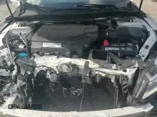 ✅ 2017 Honda Accord Touring • VIN: 1HGCR3F96HA045591 • Lot: 91858085. Wystawiony na Copart z przebiegiem 68 091 mil. Bezpłatny archiwum sprzedaży aukcyjnych z USA i szczegółowy raport historii pojazdu na DreamBid. Zdjęcie 16.