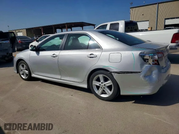 ✅ 2013 Toyota Camry SE • VIN: 4T1BF1FK1DU210980 • Лот: 58944486. Опубликован ранее на Copart с пробегом 175 634 миль. Бесплатный доступ к архиву аукционных продаж из США и подробный отчёт об истории автомобиля на DreamBid. Изображение 2.
