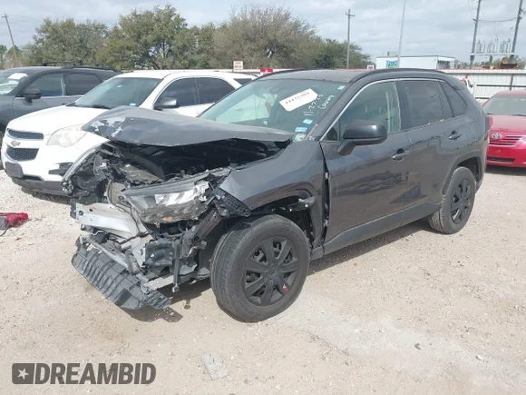 ✅ 2019 Toyota RAV4 LE • VIN: JTMH1RFVXKJ009941 • Lot: 44432301. Listed on IAAI with 120,684 mi. Free auction sales archive from the USA and detailed vehicle history report at DreamBid. Image 2.