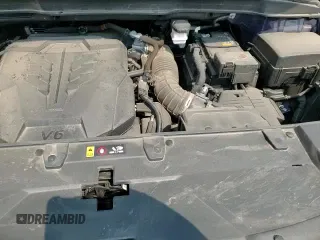 ✅ 2024 Kia Carnival LX • VIN: KNDNB4H38R6327438 • Lot: 64689695. Listed on Copart with 23,701 mi. Free auction sales archive from the USA and detailed vehicle history report at DreamBid. Image 17.