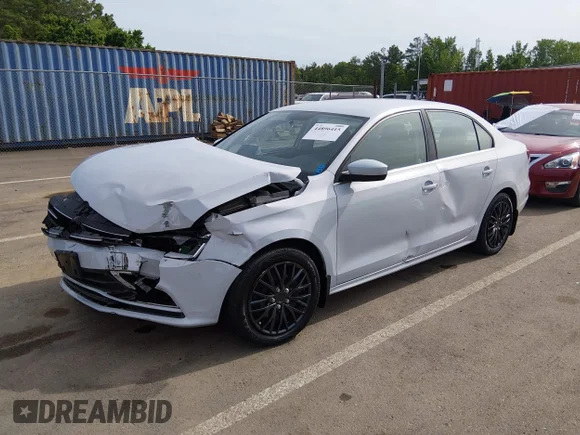 ✅ 2017 Volkswagen Jetta S • VIN: 3VW2B7AJ8HM343759 • Lot: 44896415. Wystawiony na IAAI z przebiegiem 117 357 mil. Bezpłatny archiwum sprzedaży aukcyjnych z USA i szczegółowy raport historii pojazdu na DreamBid. Zdjęcie 2.