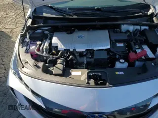 ✅ 2022 Toyota Prius LE • VIN: JTDKAMFP3N3228386 • Лот: 87031745. Опубликован ранее на Copart с пробегом 10 945 миль. Бесплатный доступ к архиву аукционных продаж из США и подробный отчёт об истории автомобиля на DreamBid. Изображение 13.