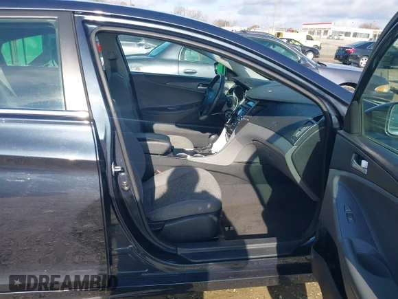 ✅ 2012 Hyundai Sonata GLS • VIN: 5NPEB4AC8CH312672 • Lot: 43804442. Wystawiony na IAAI z przebiegiem 197 462 mil. Bezpłatny archiwum sprzedaży aukcyjnych z USA i szczegółowy raport historii pojazdu na DreamBid. Zdjęcie 5.