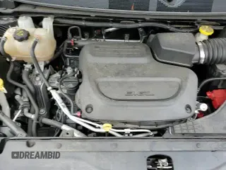 ✅ 2020 Chrysler Pacifica Limited • VIN: 2C4RC1GG9LR284519 • Lot: 90303305. Wystawiony na Copart z przebiegiem 123 065 mil. Bezpłatny archiwum sprzedaży aukcyjnych z USA i szczegółowy raport historii pojazdu na DreamBid. Zdjęcie 17.