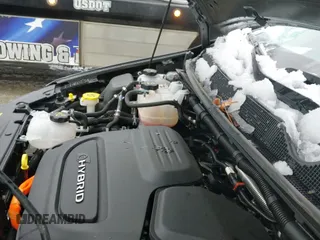 ✅ 2023 Chrysler Pacifica Hybrid Limited • VIN: 2C4RC1S79PR572795 • Lot: 41680400. Listed on IAAI with 17,730 mi. Free auction sales archive from the USA and detailed vehicle history report at DreamBid. Image 19.