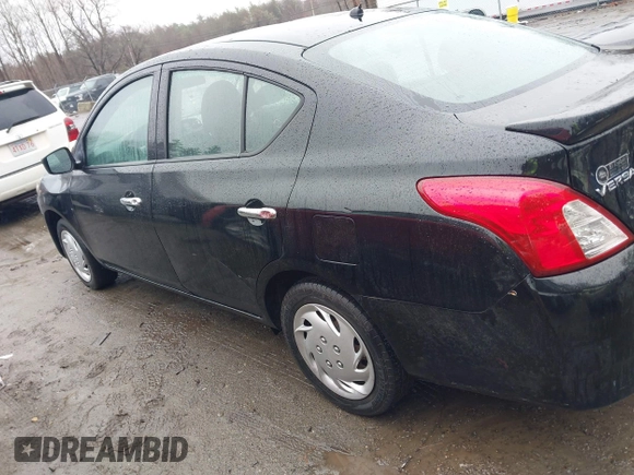 ✅ 2017 Nissan Versa SV • VIN: 3N1CN7AP3HL843095 • Lot: 44626757. Wystawiony na IAAI z przebiegiem 142 815 mil. Bezpłatny archiwum sprzedaży aukcyjnych z USA i szczegółowy raport historii pojazdu na DreamBid. Zdjęcie 3.