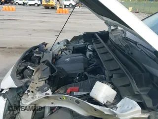 ✅ 2020 Toyota Highlander XLE • VIN: 5TDGZRAH8LS500261 • Lot: 43457876. Listed on IAAI with 75,648 mi. Free auction sales archive from the USA and detailed vehicle history report at DreamBid. Image 22.