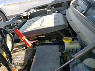 ✅ 2019 Jeep Cherokee Latitude • VIN: 1C4PJMCX4KD469454 • Lot: 41488654. Listed on IAAI with 92,634 mi. Free auction sales archive from the USA and detailed vehicle history report at DreamBid. Image 19.