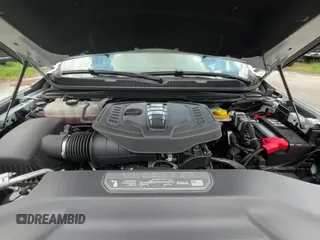 ✅ 2023 Jeep Wagoneer • VIN: 1C4SJVAP3PS500456 • Lot: 67319205. Wystawiony na Copart z przebiegiem 5 293 mil. Bezpłatny archiwum sprzedaży aukcyjnych z USA i szczegółowy raport historii pojazdu na DreamBid. Zdjęcie 15.