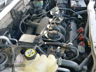 ✅ 2002 Mazda Tribute LX • VIN: 4F2CU09122KM32898 • Lot: 42308083. Wystawiony na IAAI z przebiegiem 190 985 mil. Bezpłatny archiwum sprzedaży aukcyjnych z USA i szczegółowy raport historii pojazdu na DreamBid. Zdjęcie 12.