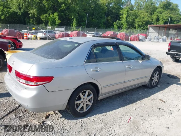 ✅ 2004 Honda Accord EX • VIN: 1HGCM66544A013214 • Lot: 45337828. Wystawiony na IAAI z przebiegiem 289 940 mil. Bezpłatny archiwum sprzedaży aukcyjnych z USA i szczegółowy raport historii pojazdu na DreamBid. Zdjęcie 4.