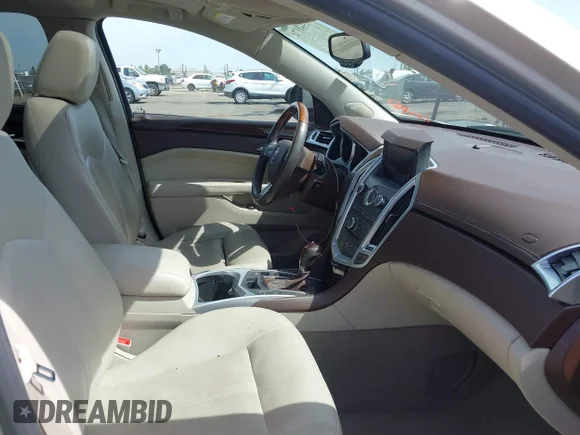 ✅ 2010 Cadillac SRX Luxury Collection • VIN: 3GYFNAEY4AS597187 • Лот: 45528174. Опубліковано раніше на IAAI з пробігом 83 674 миль. Безкоштовний доступ до архіву аукціонних продажів зі США та докладний звіт про історію автомобіля на DreamBid. Зображення 5.