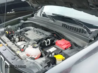 ✅ 2023 Jeep Renegade Latitude • VIN: ZACNJDB12PPP60786 • Lot: 42414781. Wystawiony na IAAI z przebiegiem 61 473 mil. Bezpłatny archiwum sprzedaży aukcyjnych z USA i szczegółowy raport historii pojazdu na DreamBid. Zdjęcie 14.