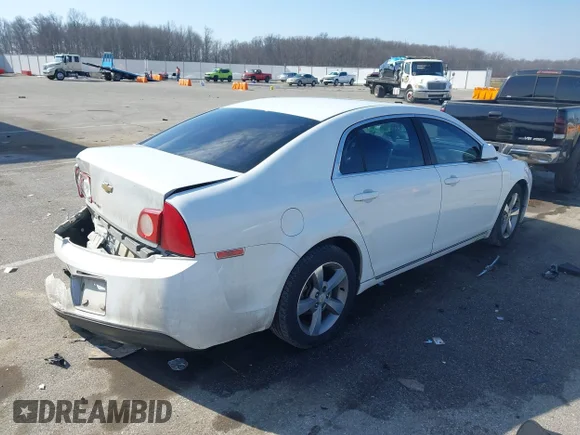 ✅ 2011 Chevrolet Malibu 1LT • VIN: 1G1ZC5E16BF132136 • Lot: 44392827. Wystawiony na IAAI z przebiegiem 143 031 mil. Bezpłatny archiwum sprzedaży aukcyjnych z USA i szczegółowy raport historii pojazdu na DreamBid. Zdjęcie 4.