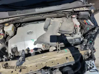 ✅ 2018 Toyota Highlander Hybrid Limited • VIN: 5TDDGRFH7JS037916 • Lot: 50567695. Listed on Copart with 96,677 mi. Free auction sales archive from the USA and detailed vehicle history report at DreamBid. Image 17.