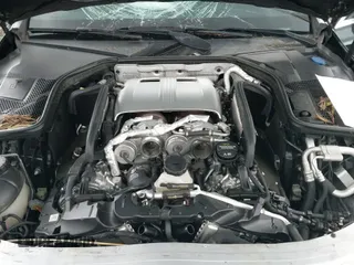 ✅ 2019 Mercedes-Benz C 63 S AMG • VIN: 55SWF8HB8KU305617 • Lot: 42259050. Wystawiony na IAAI z przebiegiem 67 774 mil. Bezpłatny archiwum sprzedaży aukcyjnych z USA i szczegółowy raport historii pojazdu na DreamBid. Zdjęcie 23.