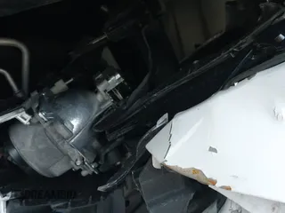 ✅ 2015 Hyundai Genesis 3.8L • VIN: KMHGN4JE4FU047563 • Lot: 41263223. Wystawiony na IAAI z przebiegiem 120 697 mil. Bezpłatny archiwum sprzedaży aukcyjnych z USA i szczegółowy raport historii pojazdu na DreamBid. Zdjęcie 19.