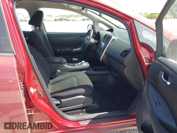 ✅ 2014 Nissan LEAF S • VIN: 1N4AZ0CP0EC335919 • Lot: 44862562. Wystawiony na IAAI z przebiegiem 70 068 mil. Bezpłatny archiwum sprzedaży aukcyjnych z USA i szczegółowy raport historii pojazdu na DreamBid. Zdjęcie 5.