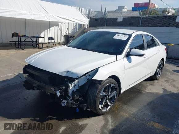✅ 2023 Hyundai Elantra SEL • VIN: 5NPLS4AG5PH116687 • Lot: 44445044. Wystawiony na IAAI z przebiegiem 33 654 mil. Bezpłatny archiwum sprzedaży aukcyjnych z USA i szczegółowy raport historii pojazdu na DreamBid. Zdjęcie 6.
