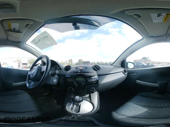 ✅ 2014 Mazda 2 Sport • VIN: JM1DE1KY8E0172621 • Лот: 45479640. Опубликован ранее на IAAI с пробегом 146 887 миль. Бесплатный доступ к архиву аукционных продаж из США и подробный отчёт об истории автомобиля на DreamBid. Изображение 19.