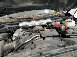 ✅ 2020 GMC Sierra 2500HD SLT • VIN: 1GT19NEY8LF150056 • Lot: 67452195. Listed on Copart with 104,556 mi. Free auction sales archive from the USA and detailed vehicle history report at DreamBid. Image 15.